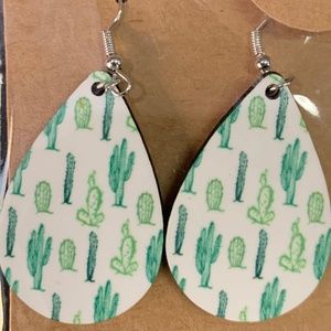 Cactus teardrop earrings